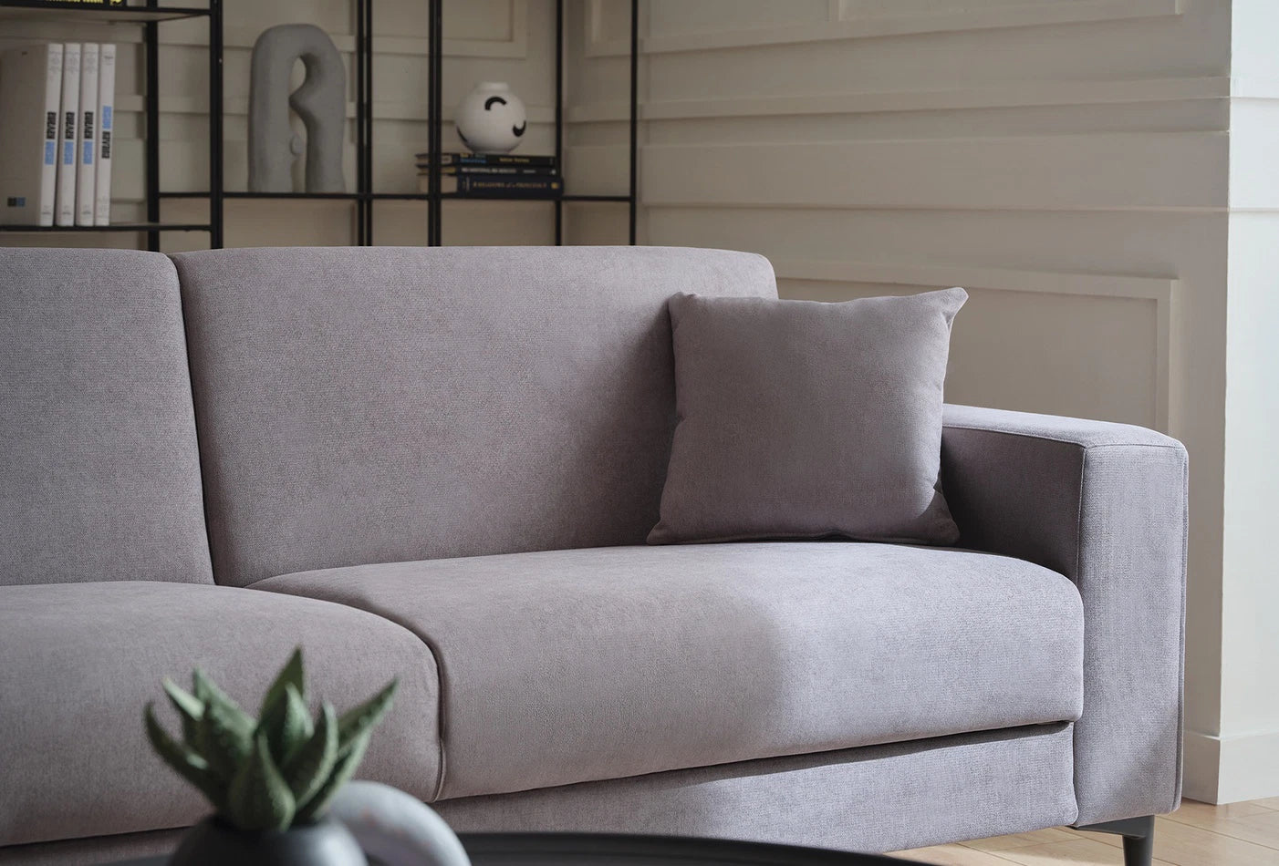 Двуместен диван Briza